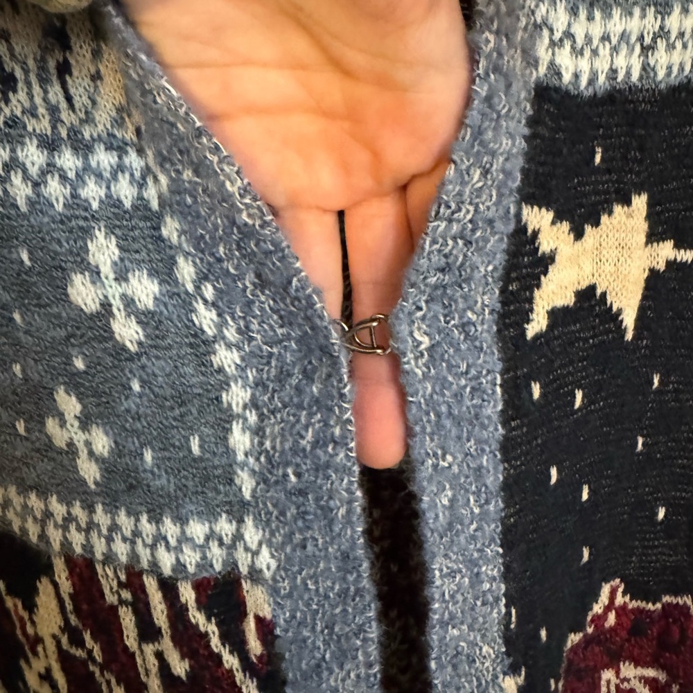 Cozy Patterned Knit Cardigan - Picture 5 of 5